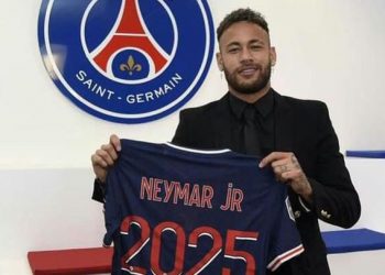 Neymar Jr extends PSG Contract
