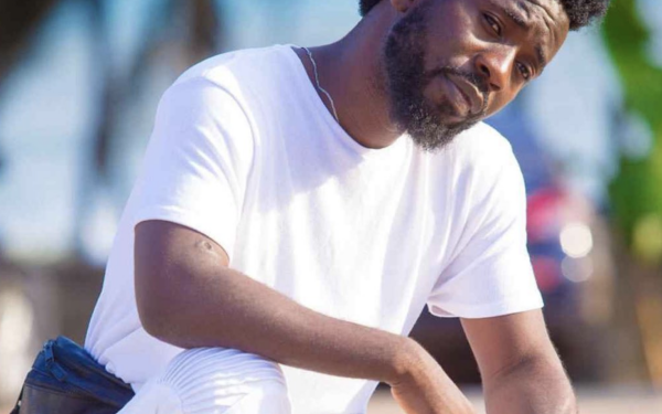 Bisa Kdei ignites Bouake festival with a thrilling performance