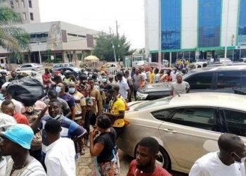 Football fans besiege Hearts Secretariat for match tickets