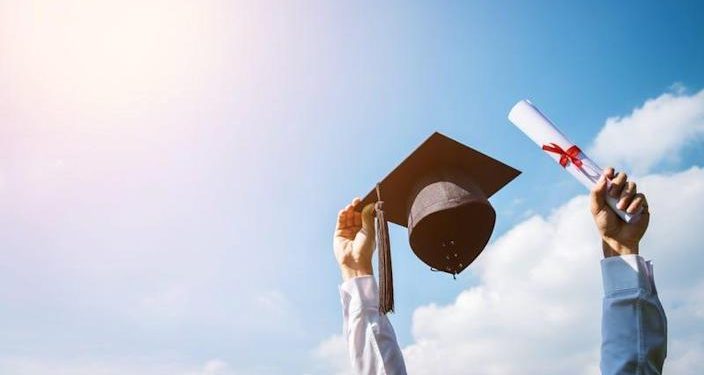 A Mississippi high school agreed to make 2 white students co-winners of top honors after their parents complained about the awarding of prizes to Black pupils