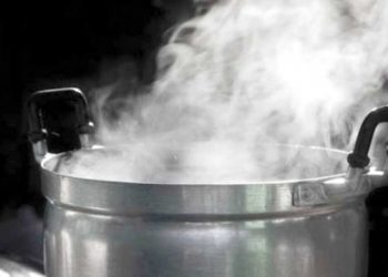 Husband pours hot water on wife for ‘no food’