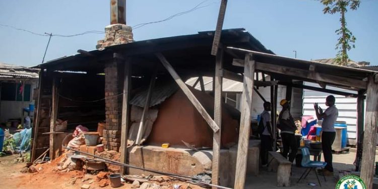 Accra Metropolitan Assembly Shuts Down Bakery At Jamestown Over Pollution