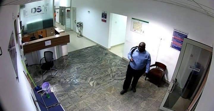 BOST CCTV Cameras Caught Thief Stealing Laptops