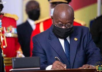 JUST IN: Akufo-Addo Makes First MMDCE Appointment; Maintains Amoah Yawson As DCE For Sefwi Akontombra