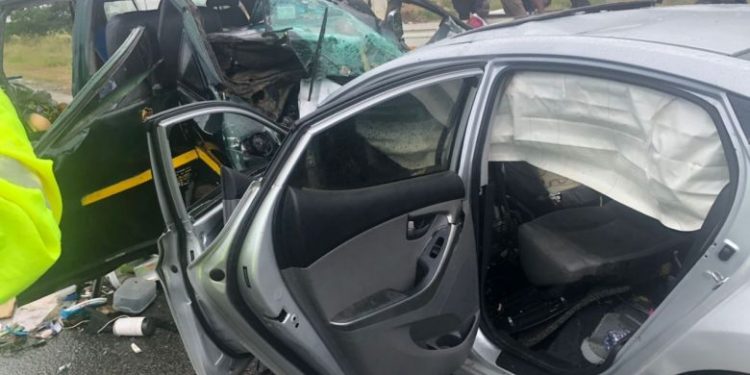 Nissan overtaking Elantra kills one, injures 3