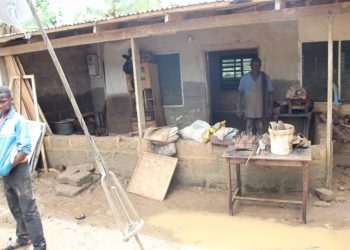 E/R: Family of six narrowly escape death in devastating flood