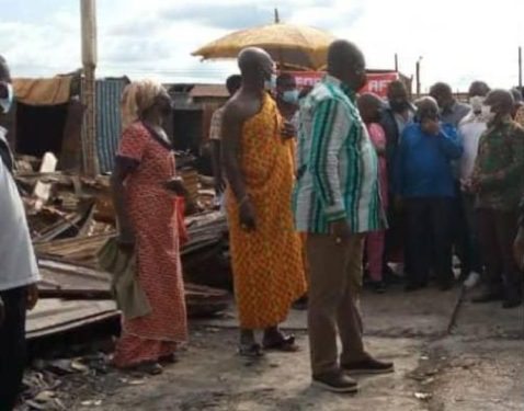 Akufo-Addo Meets Victims Of Akim Oda Fire Disaster
