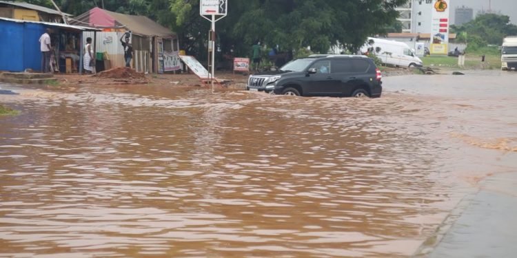 Schools Close Down As Parts Of Cape Coast, Accra Are Flooded After Heavy Rains