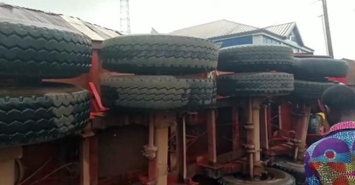 40-Footer Truck Rams Into 5 Shops At Mankessim