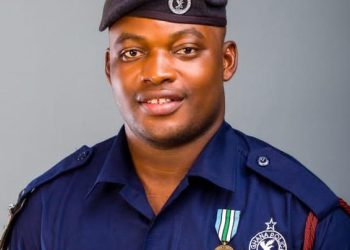 Meet the incorruptible police investigator who has refused huge multiple bribes