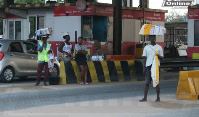 Hawkers Pose As Toll Collectors At Kasoa Tollbooth