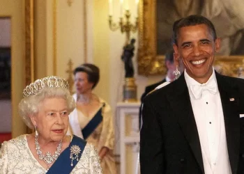 Former UK Chancellor Says The Queen Asked Him To Tell Obama To Leave A State Banquet Because She Wanted To Go To Bed