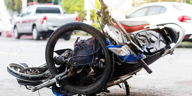 E/R: Teacher, manager On Motorbike Crushed To Death By Truck