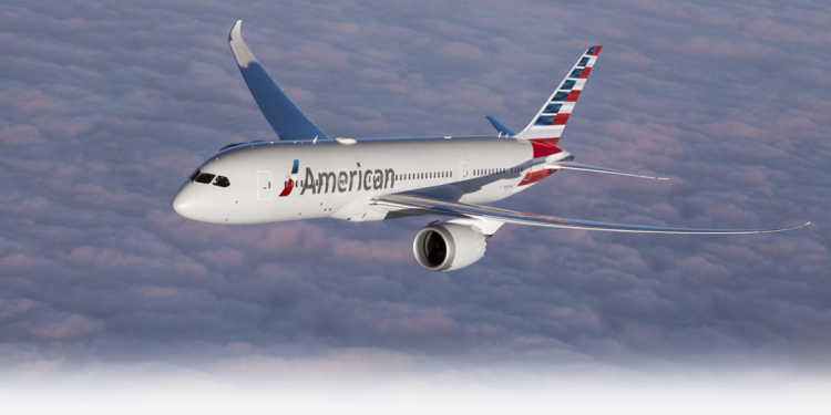 An American Airlines Flight Turns Back Over The Atlantic Because Of A Passenger Mask Dispute