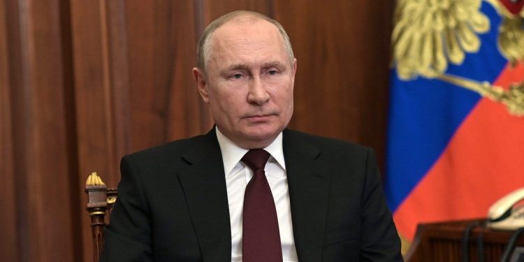Putin Warns Ramaphosa Not To Get Involved In Deadly Russia And Ukraine Conflict