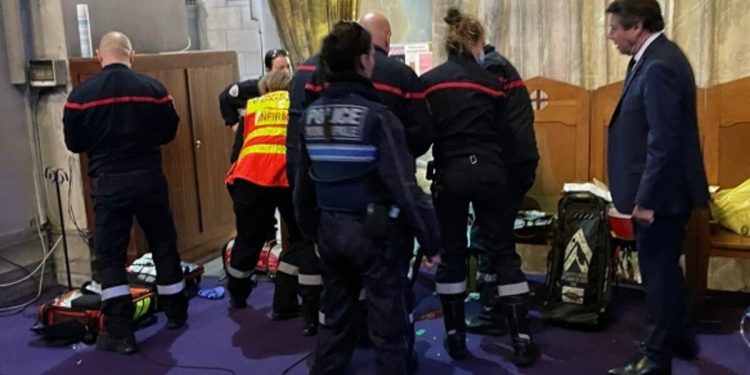 Knifeman screams ‘we must kill Macron’ then stabs priest & nun in French election rampage