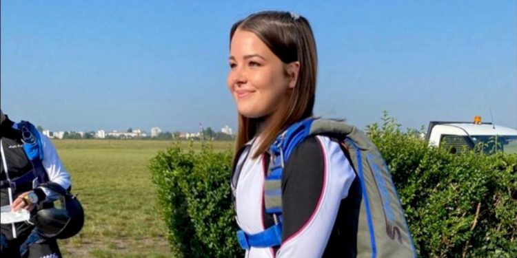 Woman plunges 3,300ft to her eath as parachute failed to open during doomed skydive