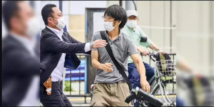 Shinzo Abe’s security personnel failed to use ‘potentially life-saving gap – Anand Mahindra