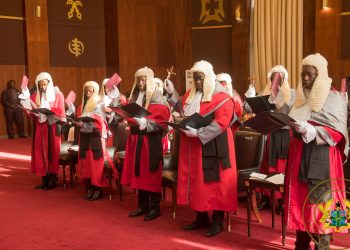 President Akufo-Addo Swears In 10 New High Court Judges