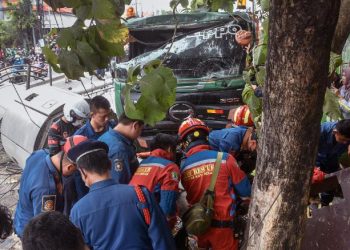 10 killed As Truck Crashes Near School In Indonesia