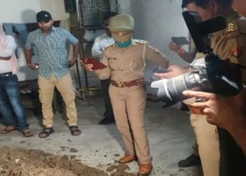 Delhi Man Kills Wife, Attacks Sons Over Sale Of Flat, Dies By Suicide