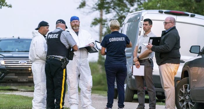 10 dead, 15 hospitalized in Canada mass stabbing attacks, police say