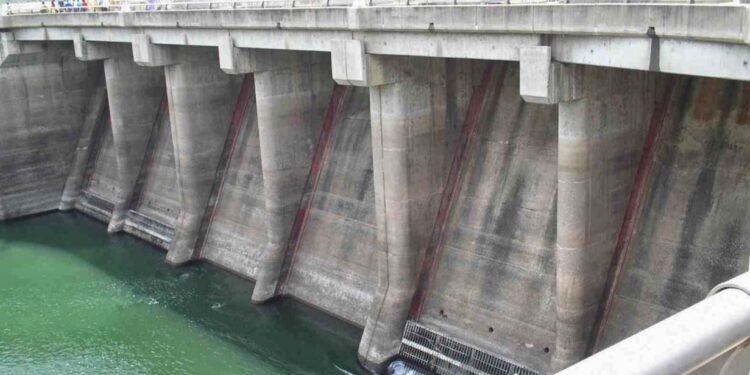 VRA serve notice of a possible spillage  of Akosombo, Kpong dams