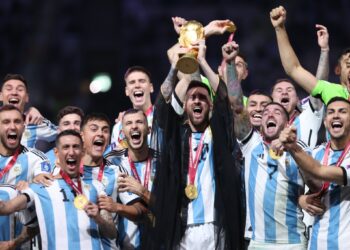 Argentina beat France on penalties to win World Cup after stunning final