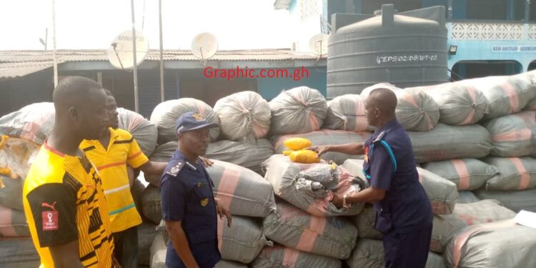 Customs intercepts 119 bags of Indian hemp, driver arrested
