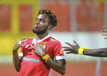 GPL: Asante Kotoko Put four Past Accra Lions to move within four Points of Aduana FC