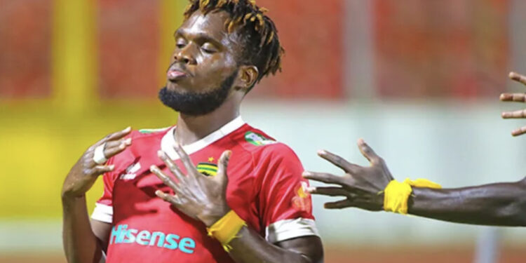 GPL: Asante Kotoko Put four Past Accra Lions to move within four Points of Aduana FC