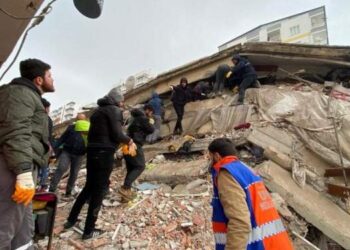 More than 560 killed as 7.8-magnitude earthquake hits Turkey