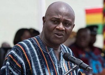 Akufo-Addo nominates 2 as M/DCEs
