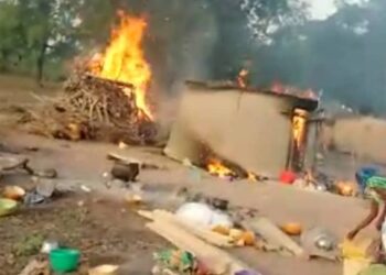 Angry Bawku Youth Chase Out Fulanis … Set Houses Ablaze