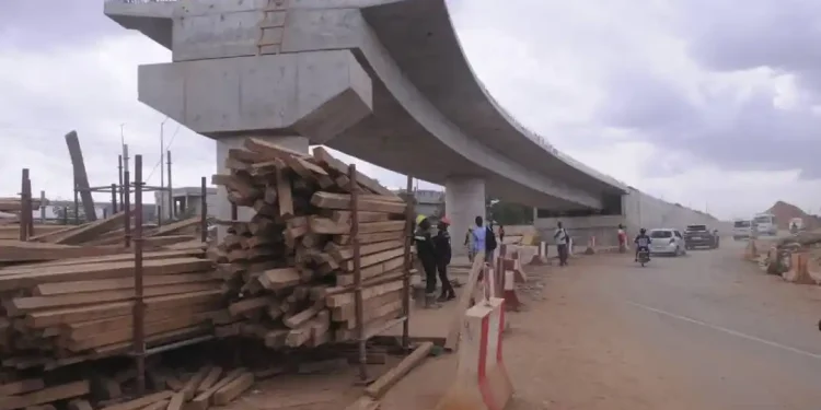 Roads Ministry announces Flyover construction to cause traffic at Flowerpot roundabout from June to October