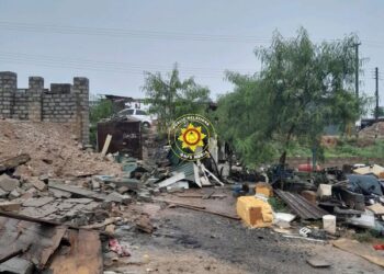 2 in critical condition, 4 others injured after wall collapse at Ablekuma