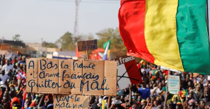 Mali ditches French as official language