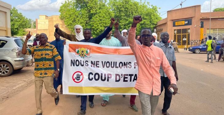 Niger army pledges allegiance to coup makers