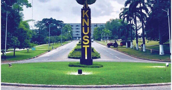 3 KNUST students who prevented colleague from attempting suicide honoured by Vice Chancellor