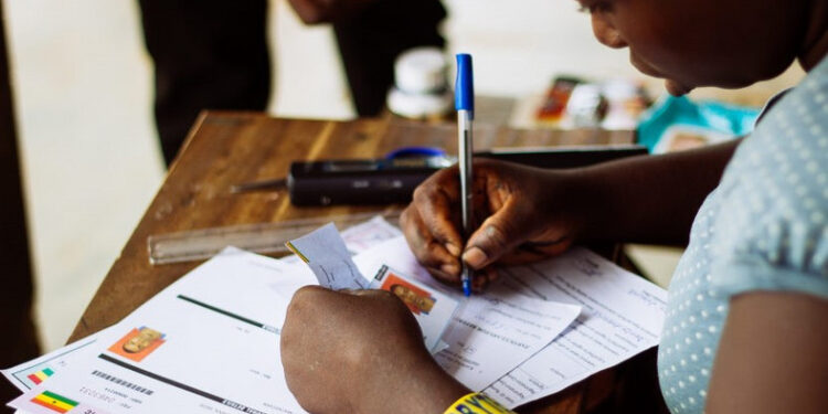 EC directs officers to register voters offline when need arises