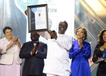 Erastus Asare Donkor wins 2023 GJA Journalist of the year award