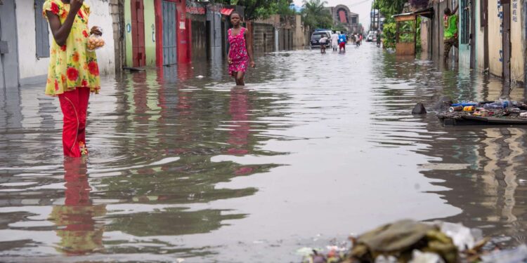 Floods kill 58 in Tanzania with heavy rains persisting