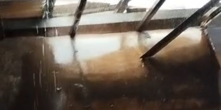 Tema: Twedaase primary school cries for help after rainstorm destroys roofs