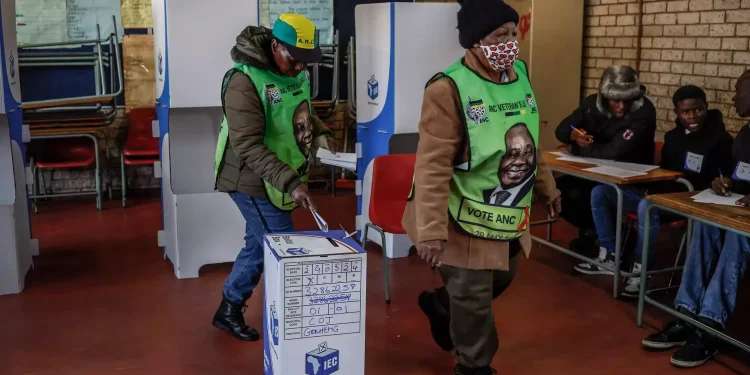 South Africans vote with ANC rule in balance