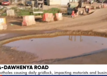 Tema – Dawhenya commuters frustrated as state of road worsens