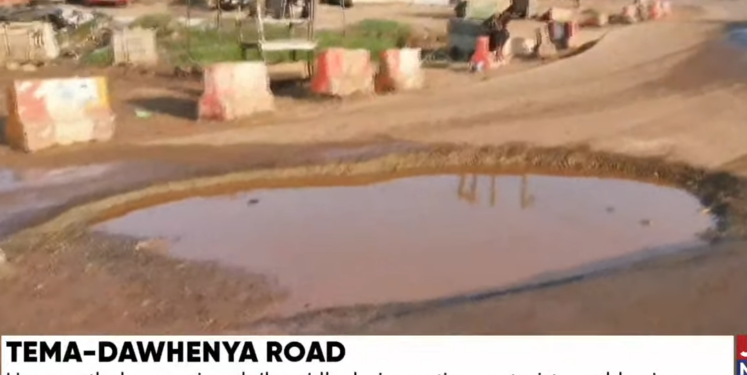 Tema – Dawhenya commuters frustrated as state of road worsens