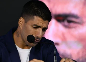 Emotional Luis Suarez announces retirement from international football