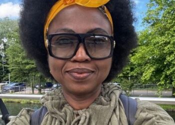 Nurse dies of asthma attack ‘after running from gang of youths who had terrorised her’