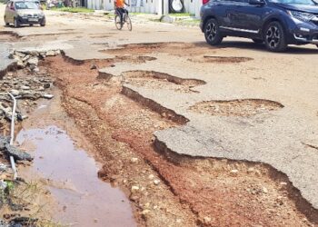 Dormaa Aboabo residents threaten to boycott election 2024 over stalled road project