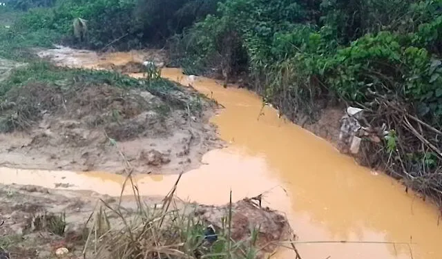 Galamsey has destroyed our roads- residents of Aboi Nkwanta cry out